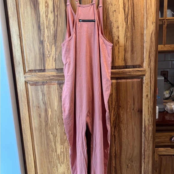 Oufeiya jumpsuit onesie peachy rust  color size small - Picture 5 of 10
